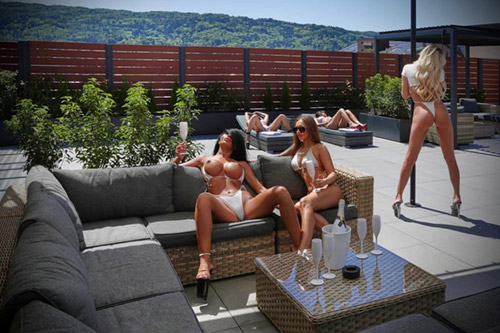 Aussenbereich Club Swiss